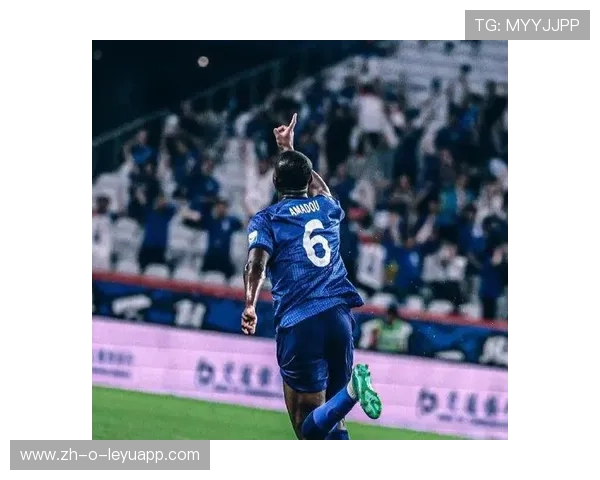 上海申花拉唐边路传中制造射门机会：边路进攻的魅力与品牌力